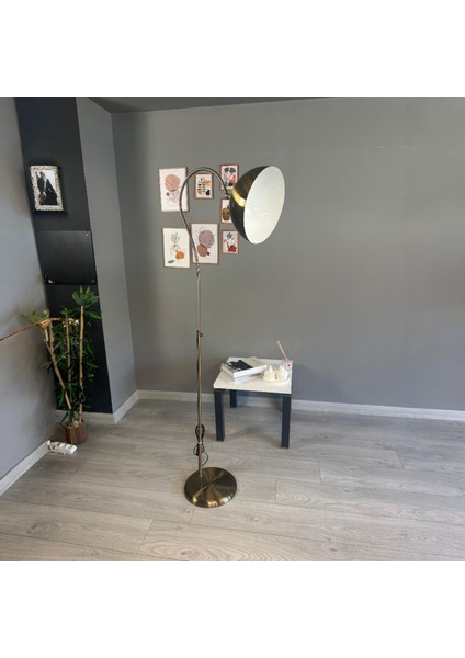 Eskitme Renk Lambader Modern Dekoratif Metal Oturma Odası Çalışma Odası Zemin Lambası modelleri