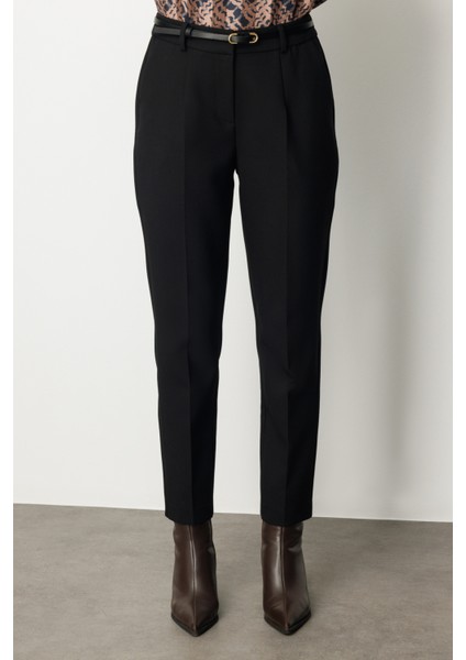 Kadın Beli Kemerli Dar Paça Pantolon 1013 Siyah modelleri