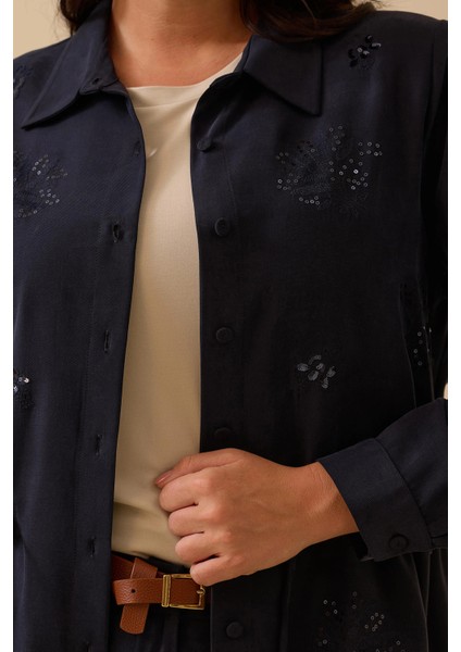 Kadın Büyük Beden Pul Işlemeli Bağcıklı Kap 4002 Lacivert modelleri