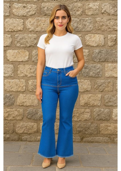 Kadın Büyük Beden Mavi,ön Arka Kup Dikiş Detaylı, Pis Dikişli Ispanyol Paça Kot Pantolon 65N39171 modelleri