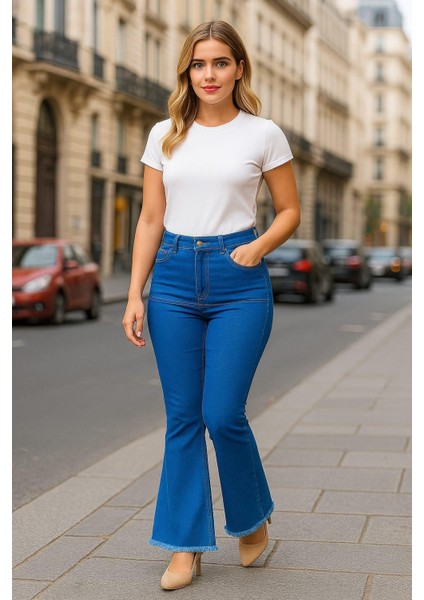 Kadın Büyük Beden Mavi,ön Arka Kup Dikiş Detaylı, Pis Dikişli Ispanyol Paça Kot Pantolon 65N39171 fırsatları