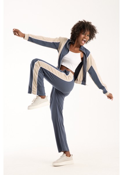 Urbnfıt Kadın Renk Bloklu Fermuarlı Rahat Kesim Eşofman Takımı / Women’s Relaxed Fit Tracksuit indirimleri