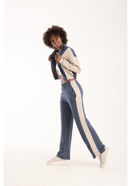 Urbnfıt Kadın Renk Bloklu Fermuarlı Rahat Kesim Eşofman Takımı / Women’s Relaxed Fit Tracksuit