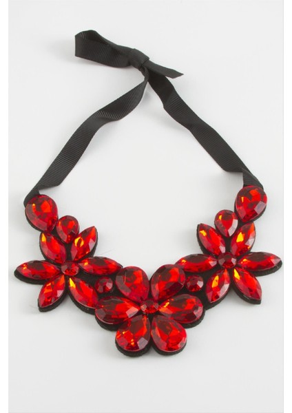 Çiçek Taşlı Yaka Kolye