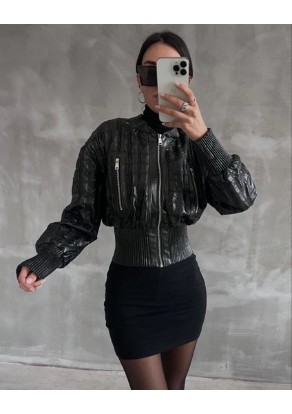 Beli Büzgülü Crop Deri Ceket Siyah