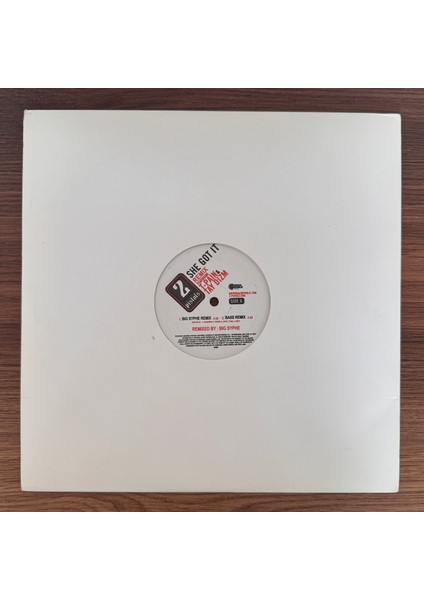 2 Pistols Featuring T-Pain & Tay Dizm – She Got It fiyatları