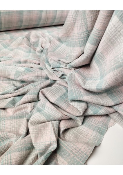 Pembe Yeşil Ekru Bej Ekoseli Jakarlı Örme Kumaş (En 150 cm x Boy 300 Cm)