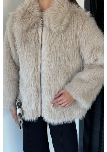 Kadın Ön Fermuarlı Saçaklı Kürklü Mont P-00018972