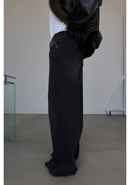 Beli Asimetrik Düğmeli Wideleg Jean modelleri