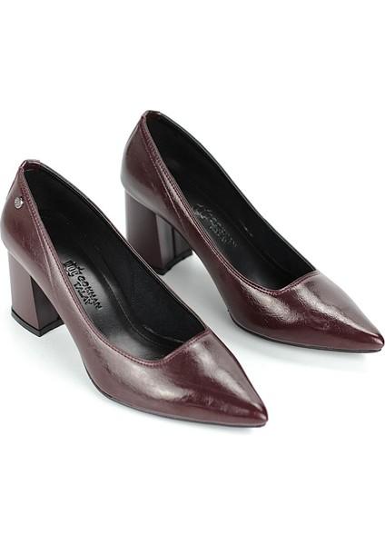 Nevra Esnek Yumuşak Kaymaz Taban (7 Cm) Bordo Rugan Kadın Kalın Topuklu Ayakkabı fiyatları