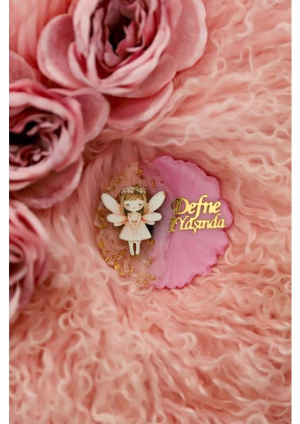 Pembe Kanatlı Kanatlı Peri Kız Figürlü Kişiye Özel Kız Çocuk Doğum Günü Epoksi Magnet 20ADET fiyatları