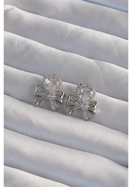 Bfs Pirinç Gümüş Renk Zirkon Taşlı Kalp Model Fiyonk Küpe