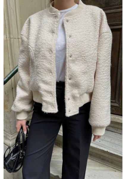 Tasarım Bomber Buklet Kumaş Trend Oversize Kesim Astarlı Kalın Çıtçıt Kapama Trend Mont Kaban Ceket indirimleri