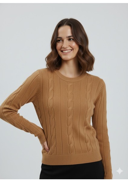 Kadın Saç Örgü Desenli Fit Bisiklet Yaka Yumuşak Triko Kazak" modelleri