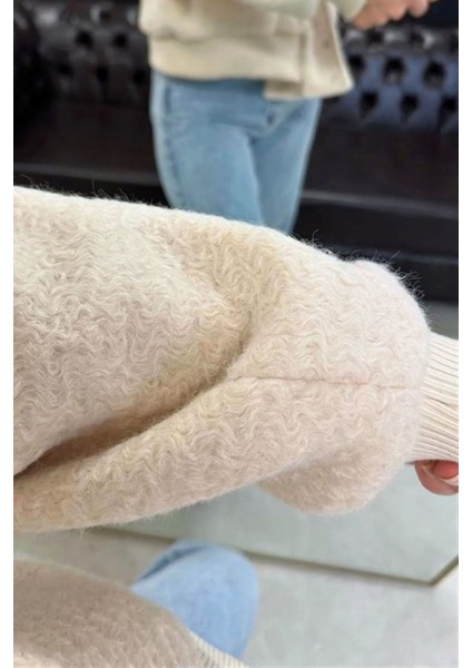 Tasarım Bomber Buklet Kumaş Trend Oversize Kesim Astarlı Kalın Çıtçıt Kapama Trend Mont Kaban Ceket