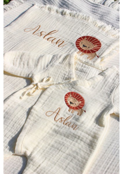 Aslan Nakış Isme Özel 6'lı Müslin Yenidoğan Set %100 Pamuk Tulum Battaniye Puset Örtü Yastık Eldivn modelleri