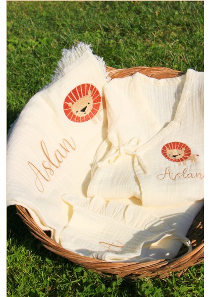 Aslan Nakış Isme Özel 6'lı Müslin Yenidoğan Set %100 Pamuk Tulum Battaniye Puset Örtü Yastık Eldivn fırsatları