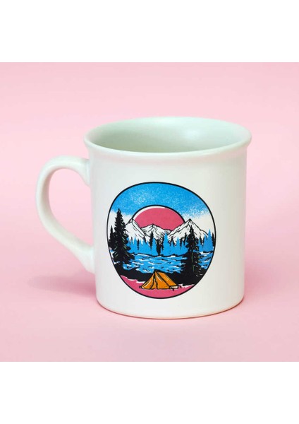 Kamp ve Dağ Desenli Beyaz Seramik Kupa