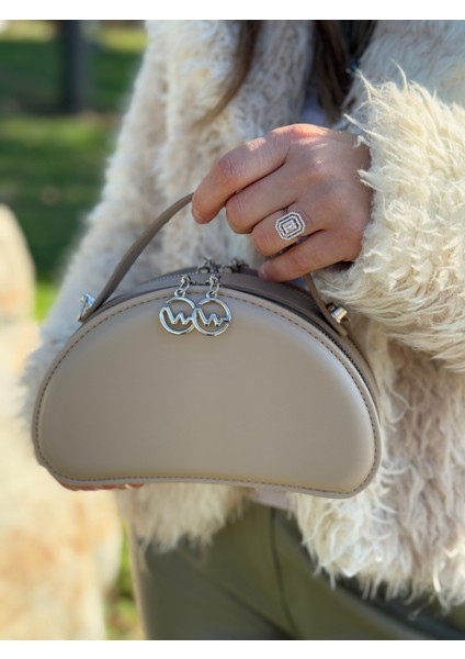 Kutu Model Bölmeli Zincir Askılı Kadın Şık Tasarımlı El Omuz ve Çapraz Çanta