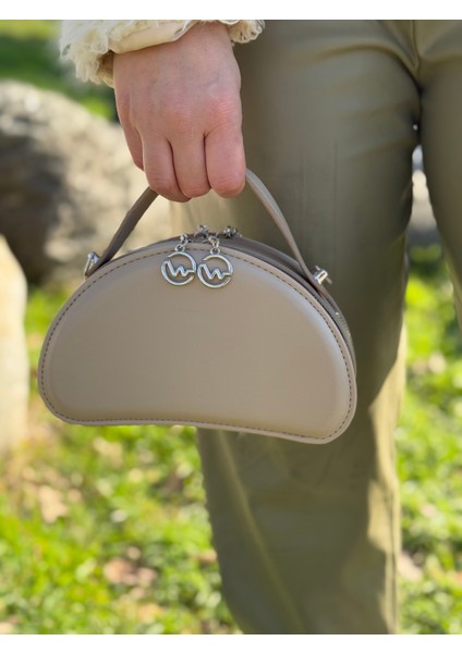 Kutu Model Bölmeli Zincir Askılı Kadın Şık Tasarımlı El Omuz ve Çapraz Çanta modelleri