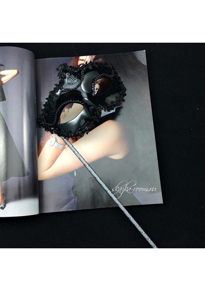 Siyah Işıltılı Tutmalı Fotoğraf Çekimi Maskesi 18X29 cm modelleri