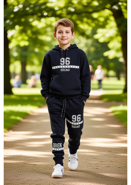 Erkek Çocuk Spor Giyim Sloganlı Örme Iki Parça Takım Kaliteli Şık Rahat Günlük modelleri