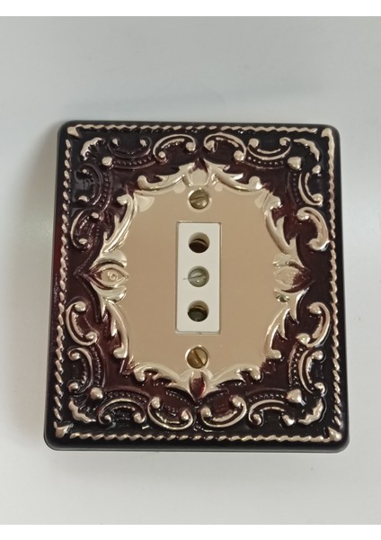 Sultan Vintage Nostaljik Retro Sıva Altı Topraksız Priz – 1980’LER Metal Ön Yüzey fırsatları