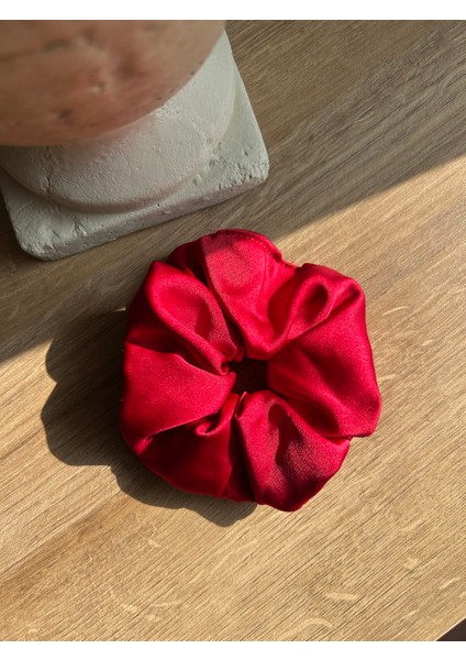 Kırmızı Saten Lastikli Toka