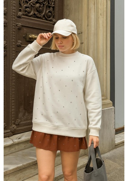 Bisiklet Yaka Taşlı Sweatshirt Ekru fiyatları