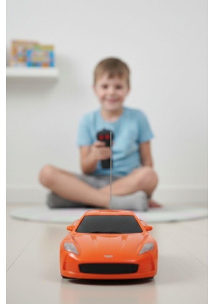 1:24 Ölçek Uzaktan Kumandalı Yarış Arabası - Rc Spor Araba modelleri