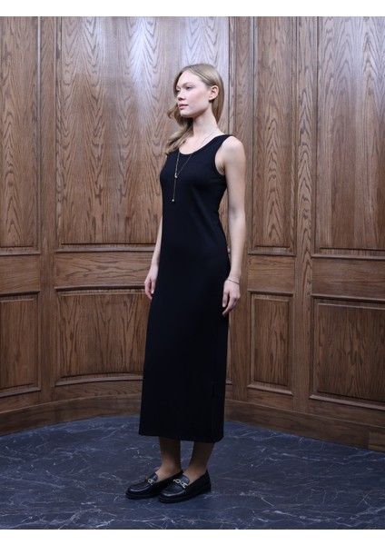 Kadın Yırtmaçlı Uzun Elbise modelleri