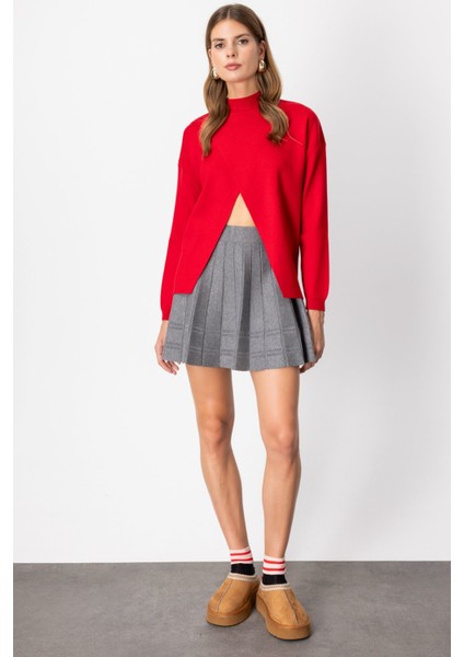 Kadın Dik Yaka Asimetrik Kesim Triko Kazak 65343 Kırmızı modelleri