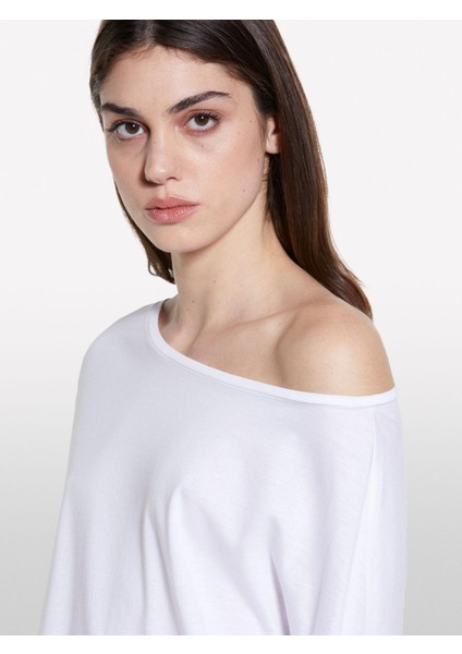 Modal Karışımlı Kayık Yaka Regular Fit T-Shirt Kadın Beyaz T-Shirt - 325P3QU4L12EE fiyatları