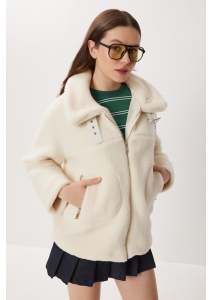 Yakası Kemer Detaylı Peluş Mont LRV0119 Kemik modelleri