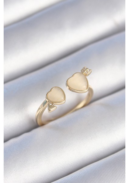 bulurum pirinç gold renk beyaz mineli kalp model kadın yüzük