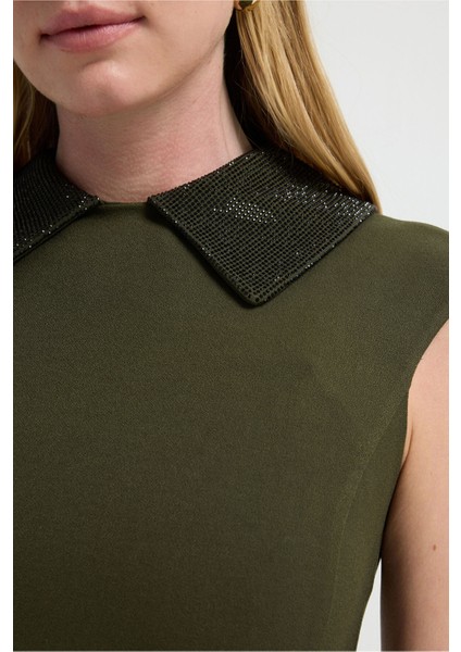 Yakası Taş Detaylı Gabardin Elbise Haki 12445681000 fiyatları