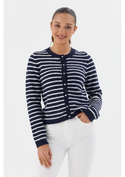 Çizgili Triko Hırka Lacı