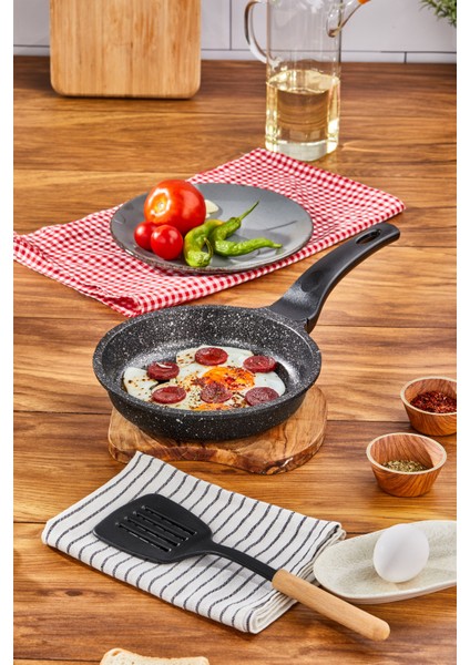 Midi Saplı Tava ( 24 cm )