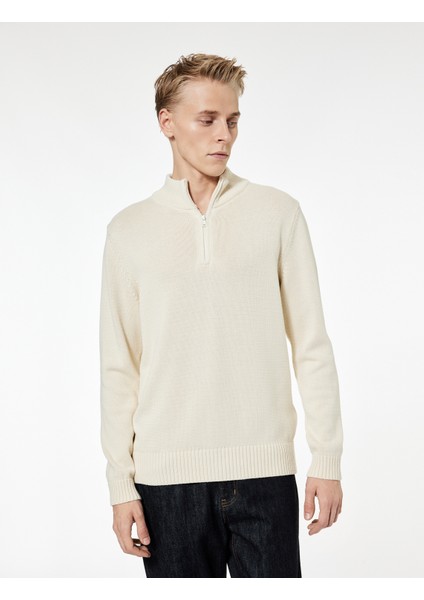 Pamuklu Uzun Kollu Yarım Fermuarlı Triko Kazak