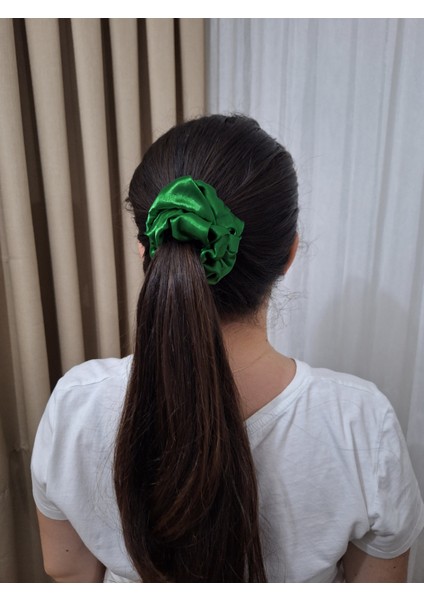 Kadın 3’lü Fiyonk Saç Tokası Seti + Scrunchie Hediyeli - Zümrüt Aşkı fırsatları