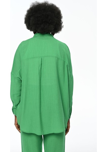 Kadın Cepsiz Düz Renk Oversize Kesim Gömlek indirimleri