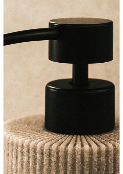 Maren Polyresin Sıvı Sabunluk – Modern Banyo Aksesuarı 300 ml modelleri