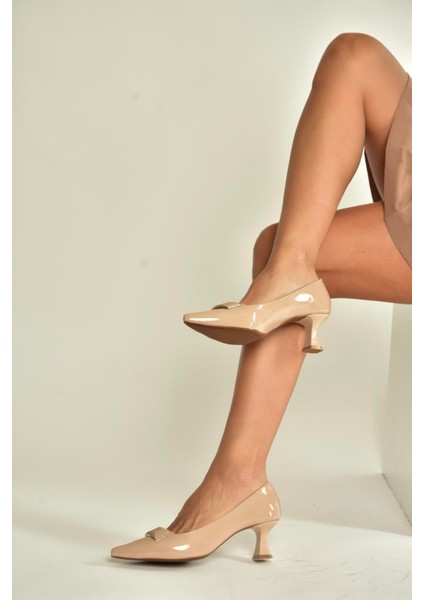 V250521108 Ten Rugan Kalın Topuklu Sivri Burun Kadın Ayakkabı modelleri