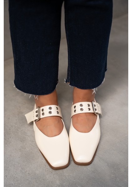 Jewel Ekru Kemer Detaylı Babet modelleri