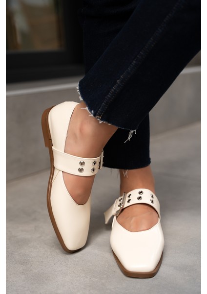 Jewel Ekru Kemer Detaylı Babet fırsatları