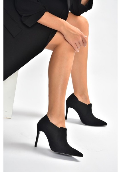 V820205207 Siyah Yılan Baskılı Ince Topuklu Kadın Ayakkabı modelleri