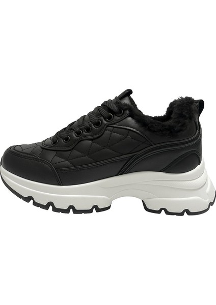 INT1223K010 Krk 3pr Kadın Siyah Outdoor Ayakkabı fiyatları