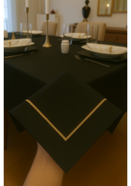 Çeyizlik Piko Sarma Gold Detaylı Dertsiz Masa Örtüsü Simsiz Siyah