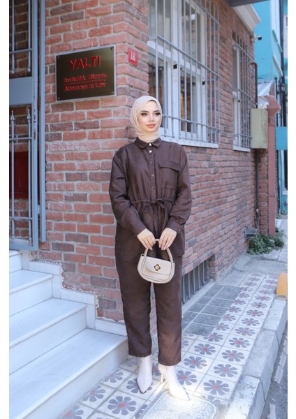 Bağcıklı Süet Pantolonlu Takım fiyatları