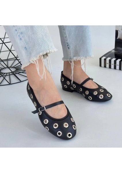 Tinta Siyah Cilt Babet Ayakkabı fırsatları